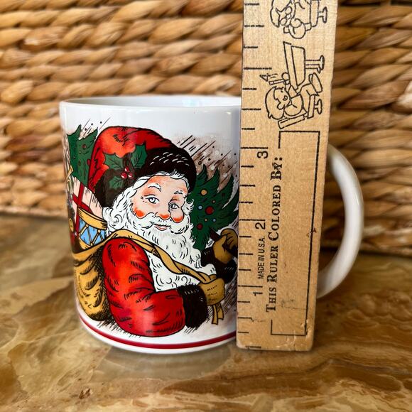 Santa Mug Made in Japan - Picture 3 of 4